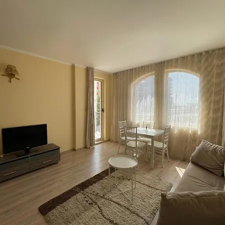 Apartmán Charming 1 Bedroom In Sunny Sluneční pobřeží