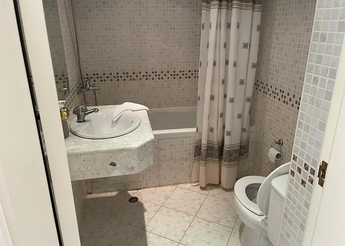 Charming 1 Bedroom In Sunny Apartament