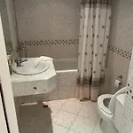 Charming 1 Bedroom In Sunny アパート
